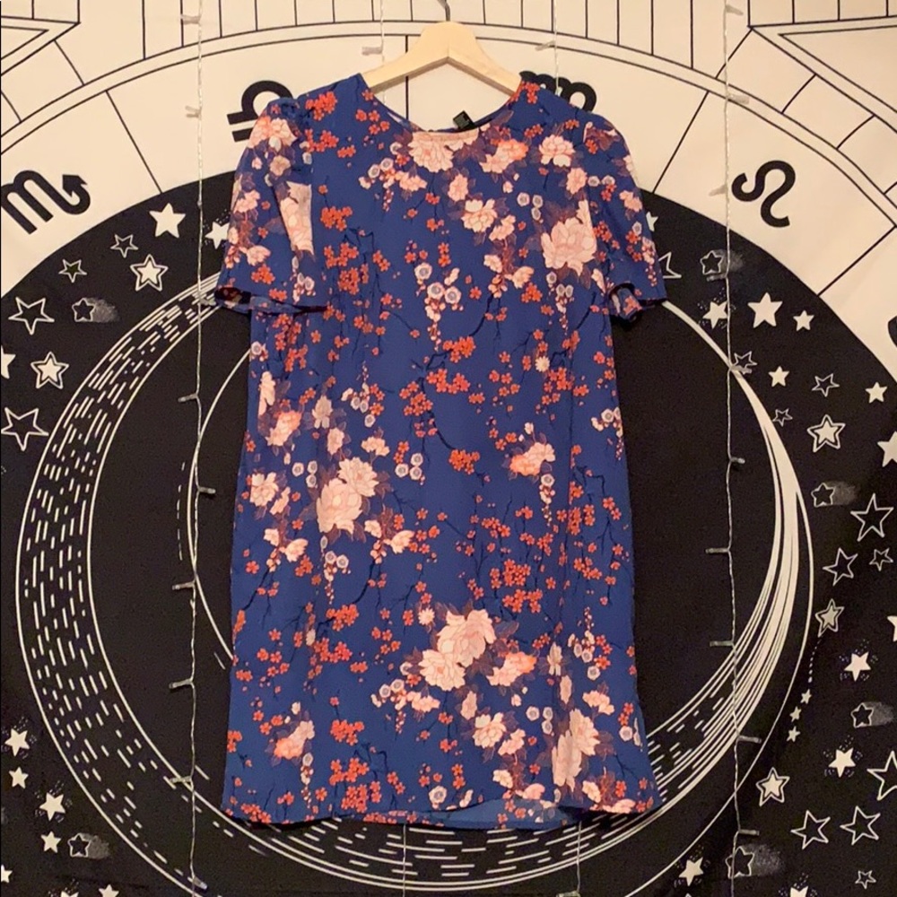 Blue floral cap sleeve mini dress